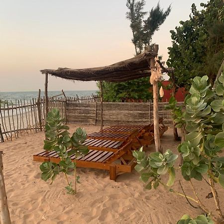 Case Beach Ngalou Sessene Ngoại thất bức ảnh